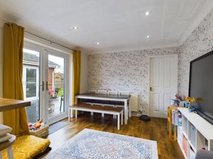 Dining Room- click for photo gallery